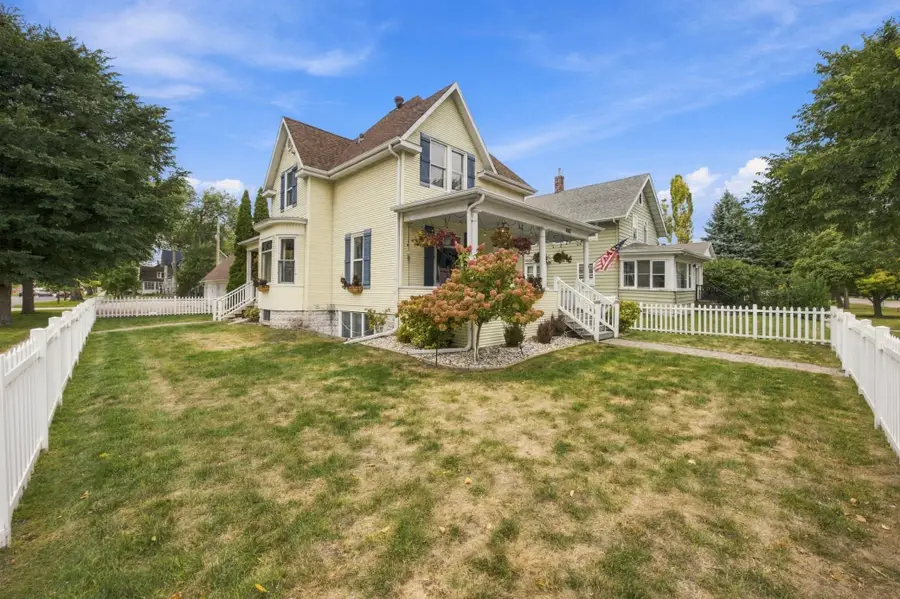 802 2nd Street N, Fargo, ND 58102 - #2
