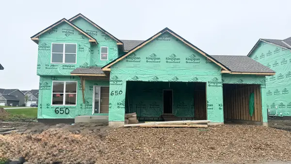 650 Sierra Parkway, Waconia, MN 55387
