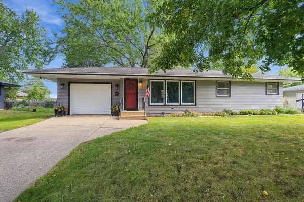 2692 Marion Street, Roseville, MN 55113
