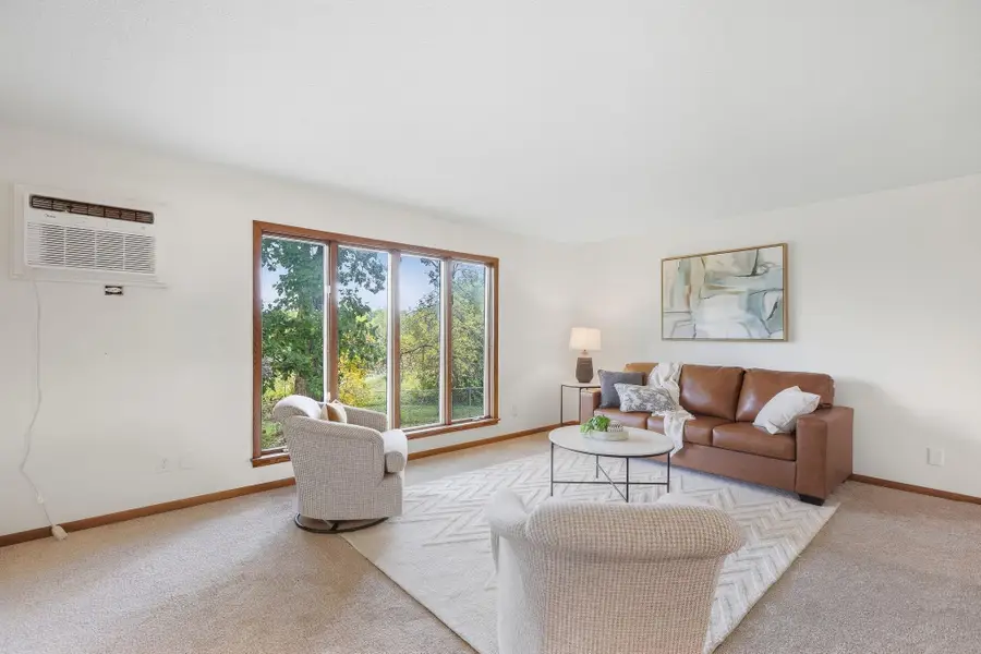 10225 Jersey Avenue, Chaska, MN 55318 - #2