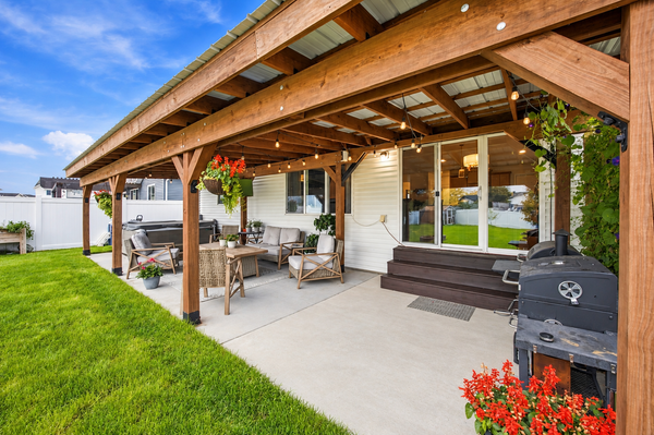 5545 8th Street W, West Fargo, ND 58078