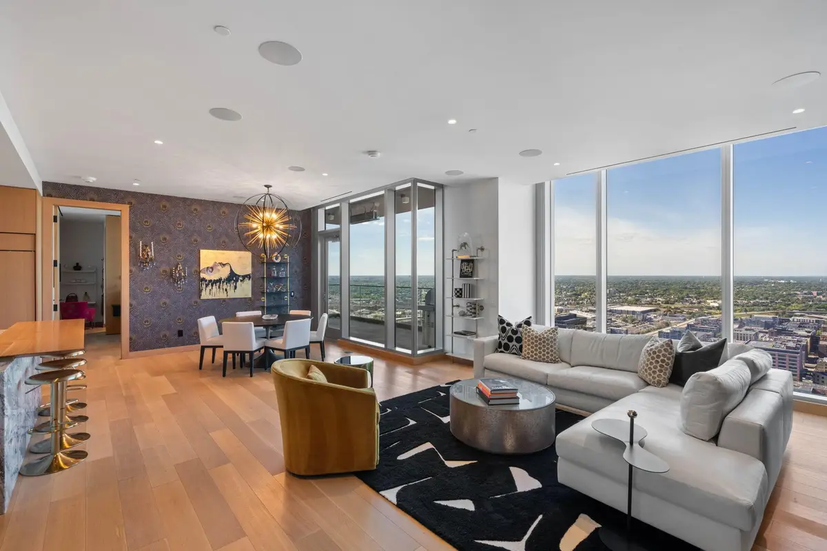 255 Hennepin Avenue #3204, Minneapolis, MN 55408 - #1