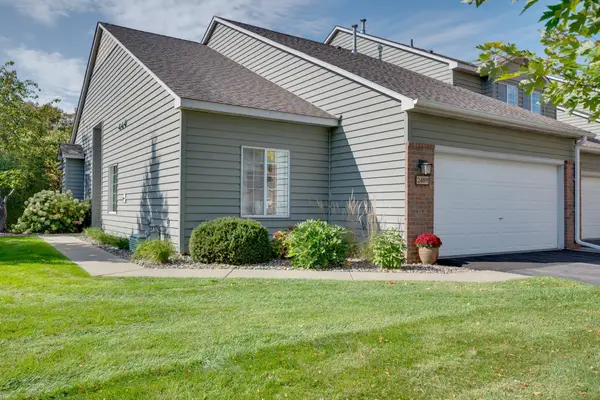 2489 Lockwood Drive #55, Mendota Heights, MN 55120
