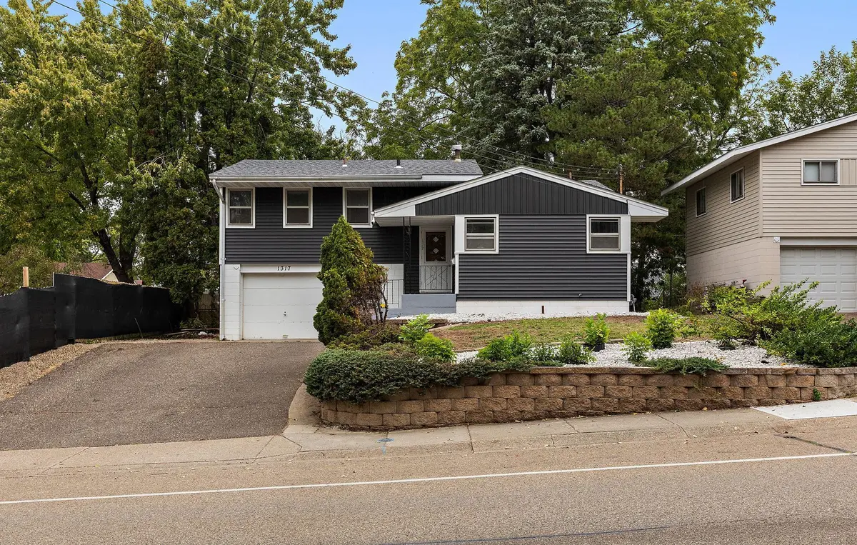1317 44th Avenue Ne, Columbia Heights, MN 55421 - #1