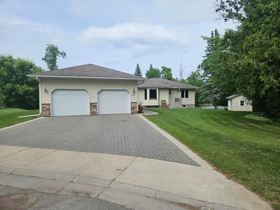 1217 Taft Street E, Thief River Falls, MN 56701 - #2