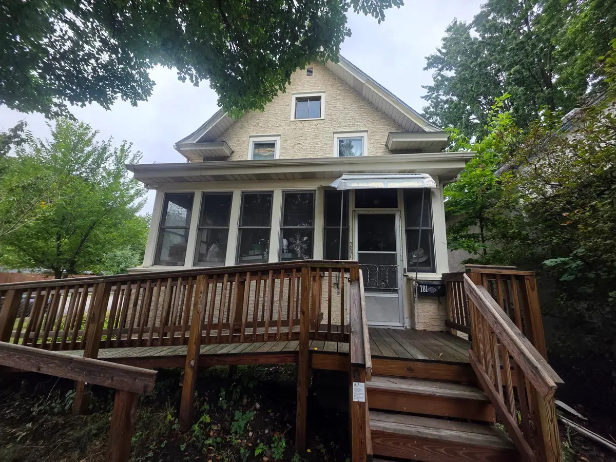 781 Lawson Avenue E, Saint Paul, MN 55106 - #1