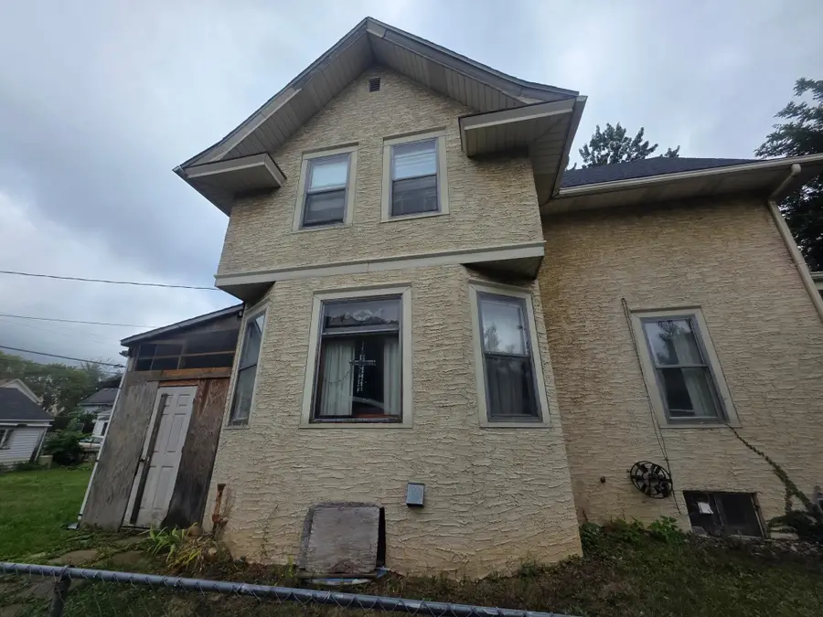 781 Lawson Avenue E, Saint Paul, MN 55106 - #3
