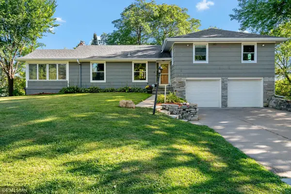 3533 W 103rd Street, Bloomington, MN 55431