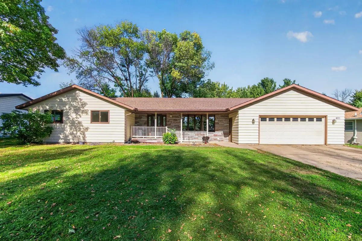 401 Shady Lane, Norwood Young America, MN 55397 - #1