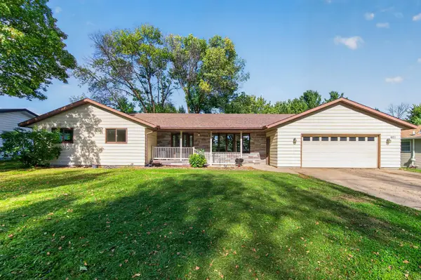 401 Shady Lane, Norwood Young America, MN 55397