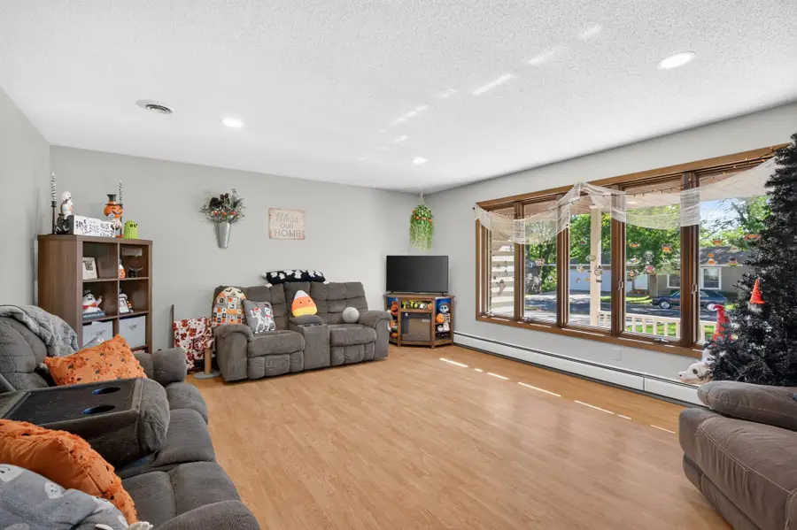 401 Shady Lane, Norwood Young America, MN 55397 - #2