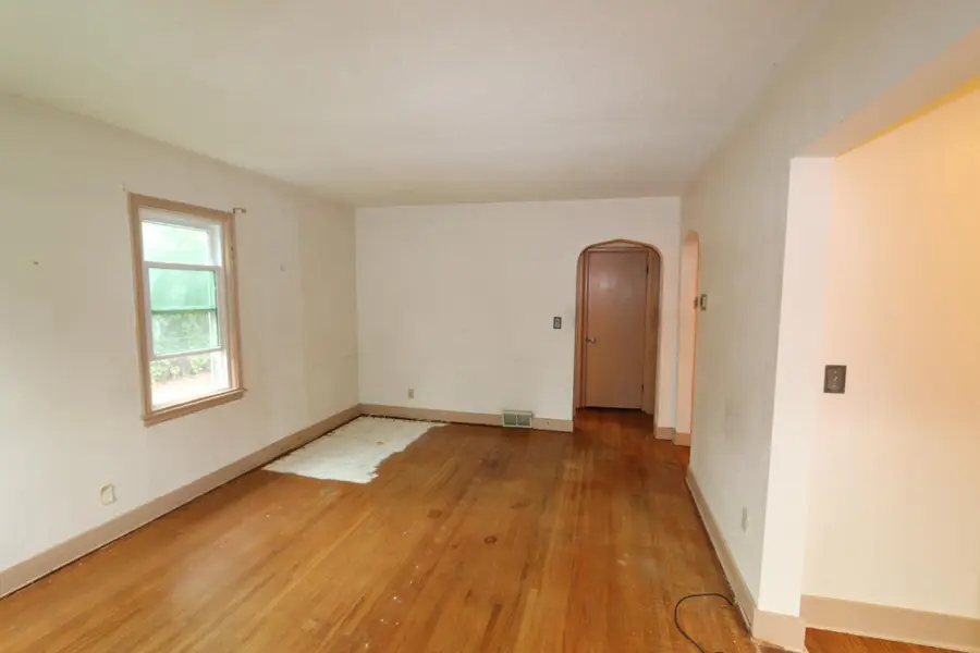 1105 15th Street S, Fargo, ND 58103 - #2