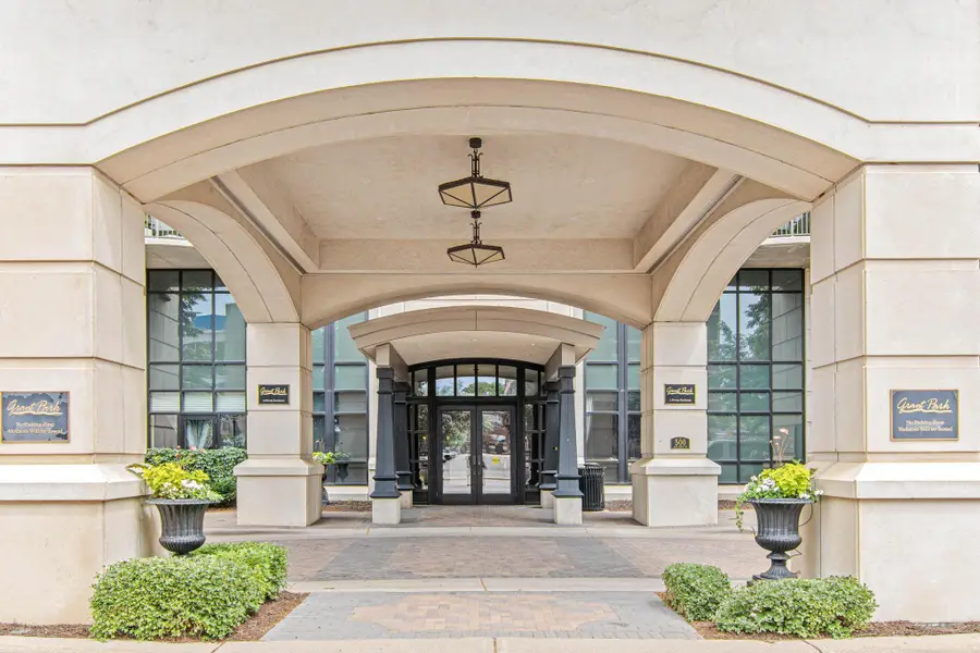 500 E Grant Street #205, Minneapolis, MN 55404 - #2