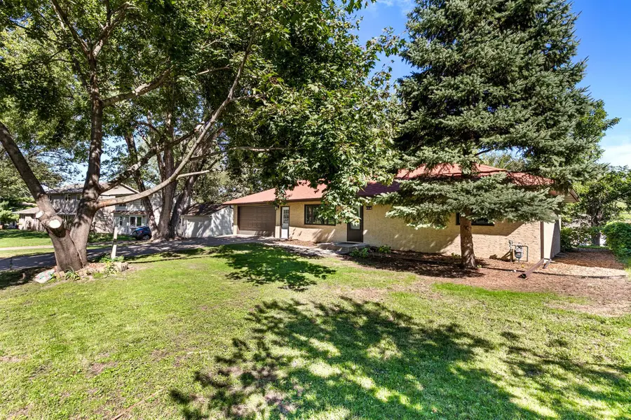 2566 Beacon Street, Roseville, MN 55113 - #3