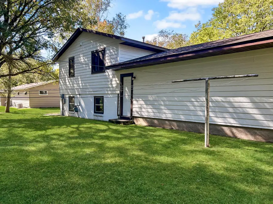 814 10th Street Sw, Wadena, MN 56482 - #2