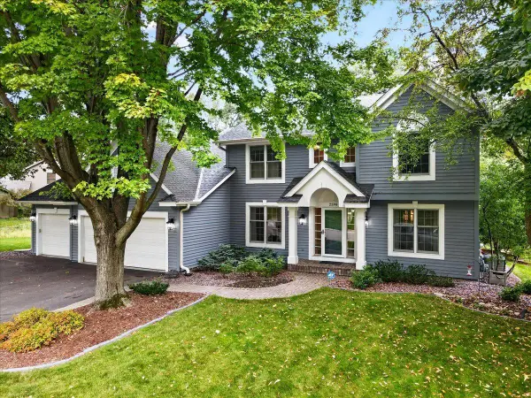 2398 Hunter Drive, Chanhassen, MN 55317