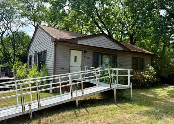 2205 Brookview Drive, Brooklyn Center, MN 55430
