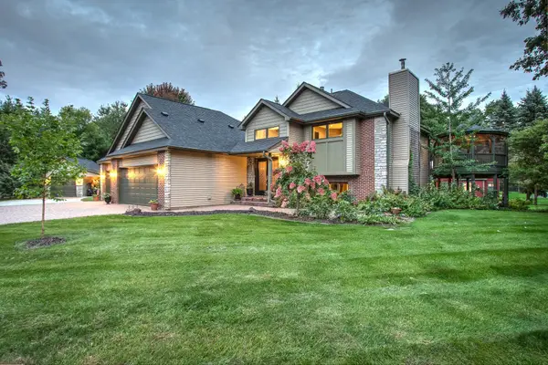 31925 Quincy Court Ne, Cambridge, MN 55008