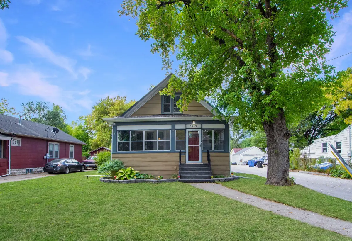 1213 14th Street S, Fargo, ND 58103 - #1