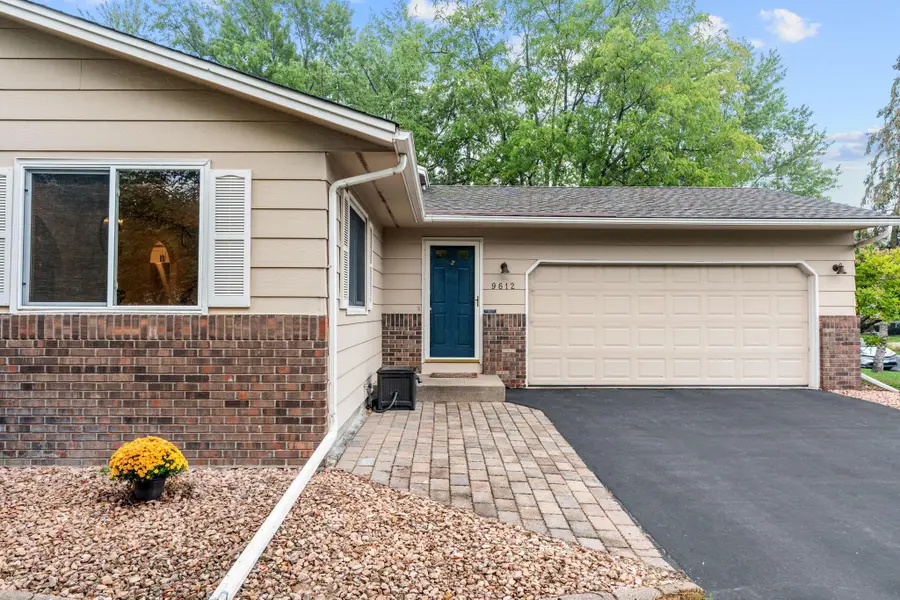 9612 Union Terrace Lane N, Maple Grove, MN 55369 - #2