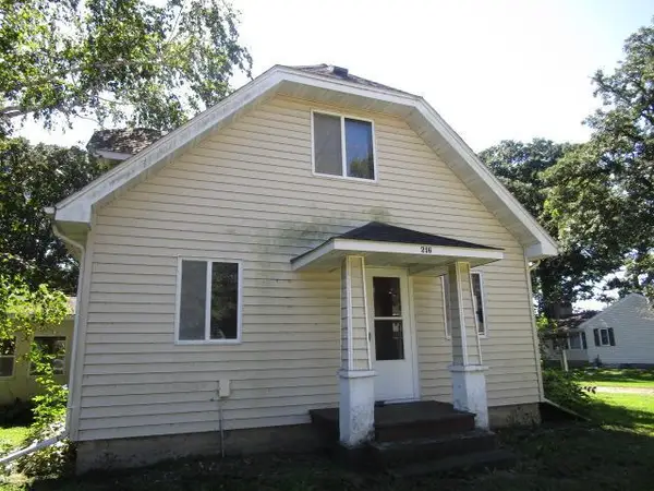 216 Main Street E, Geneva, MN 56035