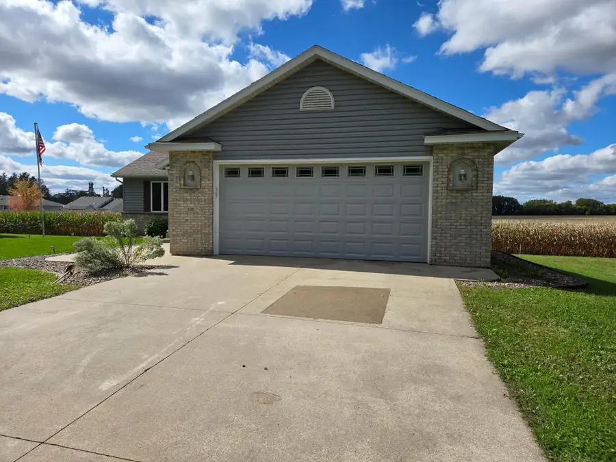 500 4th Avenue Ne, Hayfield, MN 55940 - #3