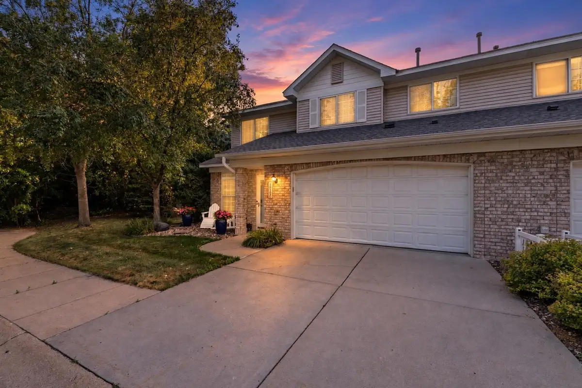 10100 Bridgehill Terrace, Eden Prairie, MN 55347 - #1