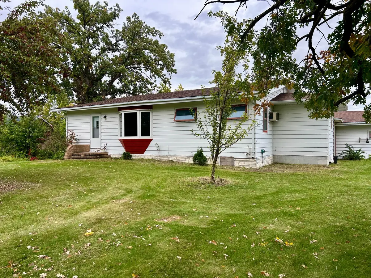 137 W 5th Street, Newfolden, MN 56738 - #1
