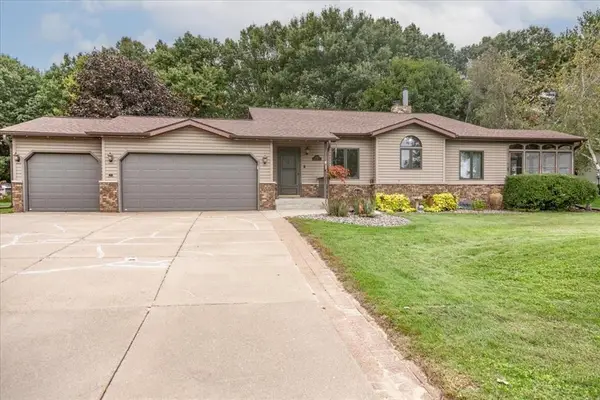 2925 Plum Tree Circle S, Menomonie, WI 54751