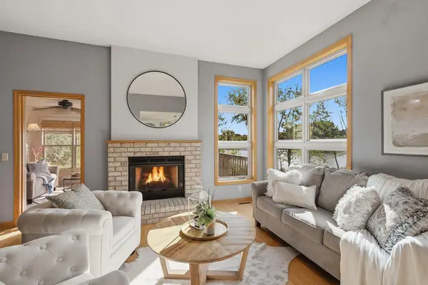 630 Sullivan Lane Ne, Columbia Heights, MN 55421
