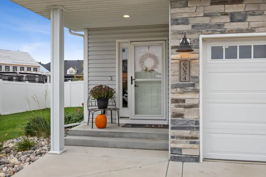 6054 Autumn Drive S, Fargo, ND 58104 - #3
