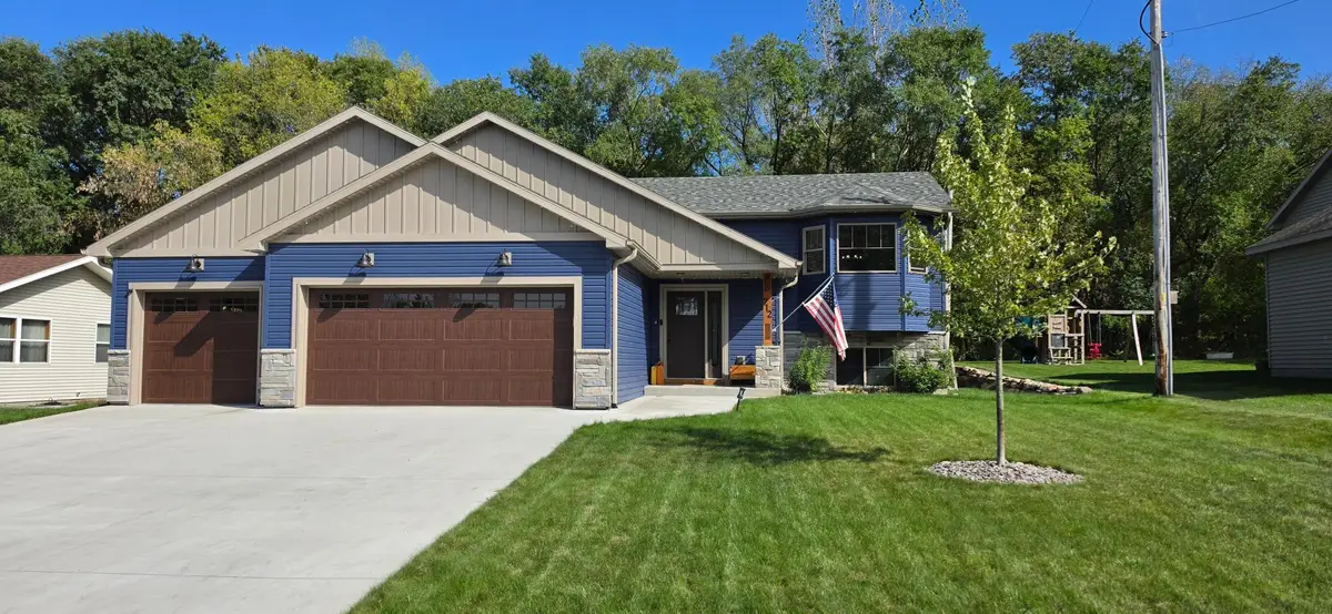 712 3rd Avenue Se, Cold Spring, MN 56320 - #1