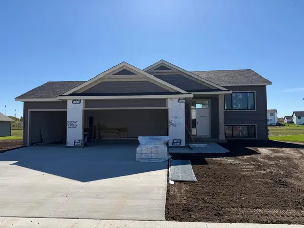 2219 Elk Run Drive Se, Pine Island, MN 55963