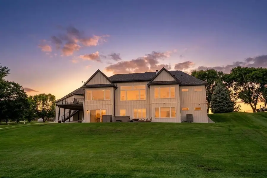 7193 12th Street Nw, Willmar, MN 56201 - #3