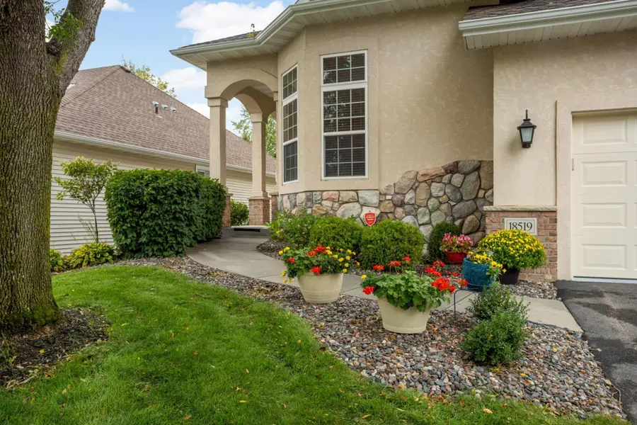 18519 Farmstead Circle, Eden Prairie, MN 55347 - #3