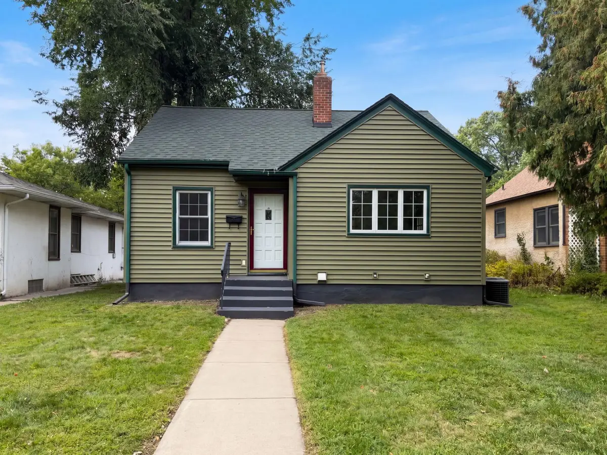 3419 Queen Avenue N, Minneapolis, MN 55412 - #1