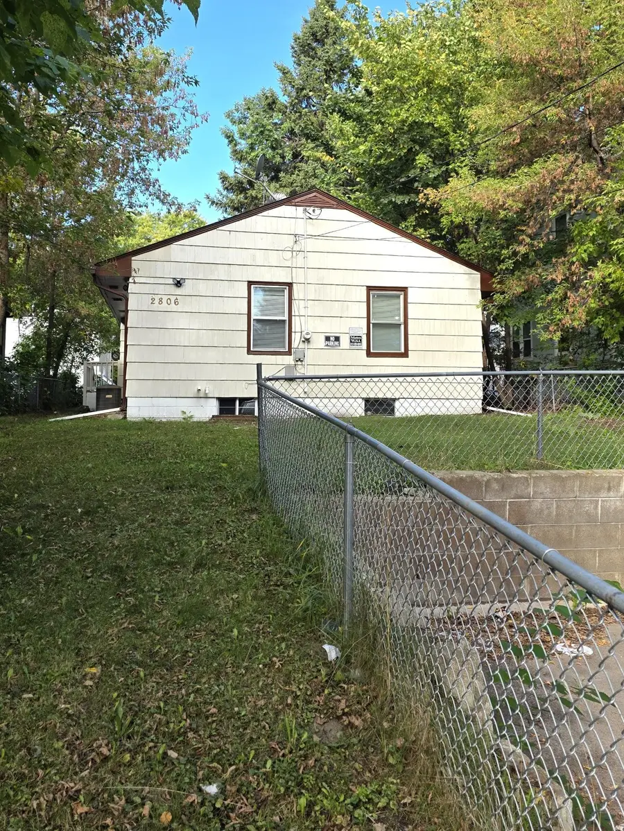 2806 Emerson Avenue N, Minneapolis, MN 55411 - #3