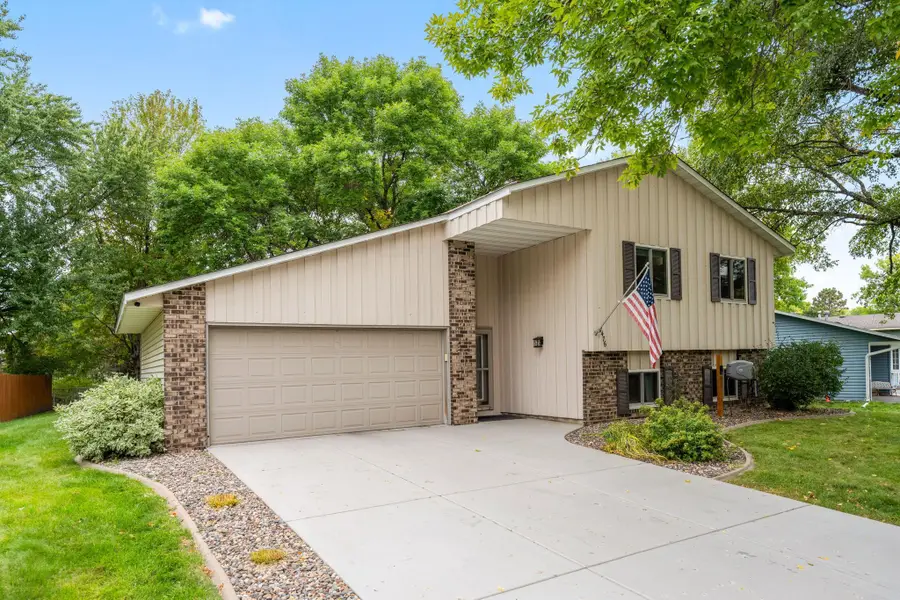 7476 Jeffery Lane S, Cottage Grove, MN 55016 - #2