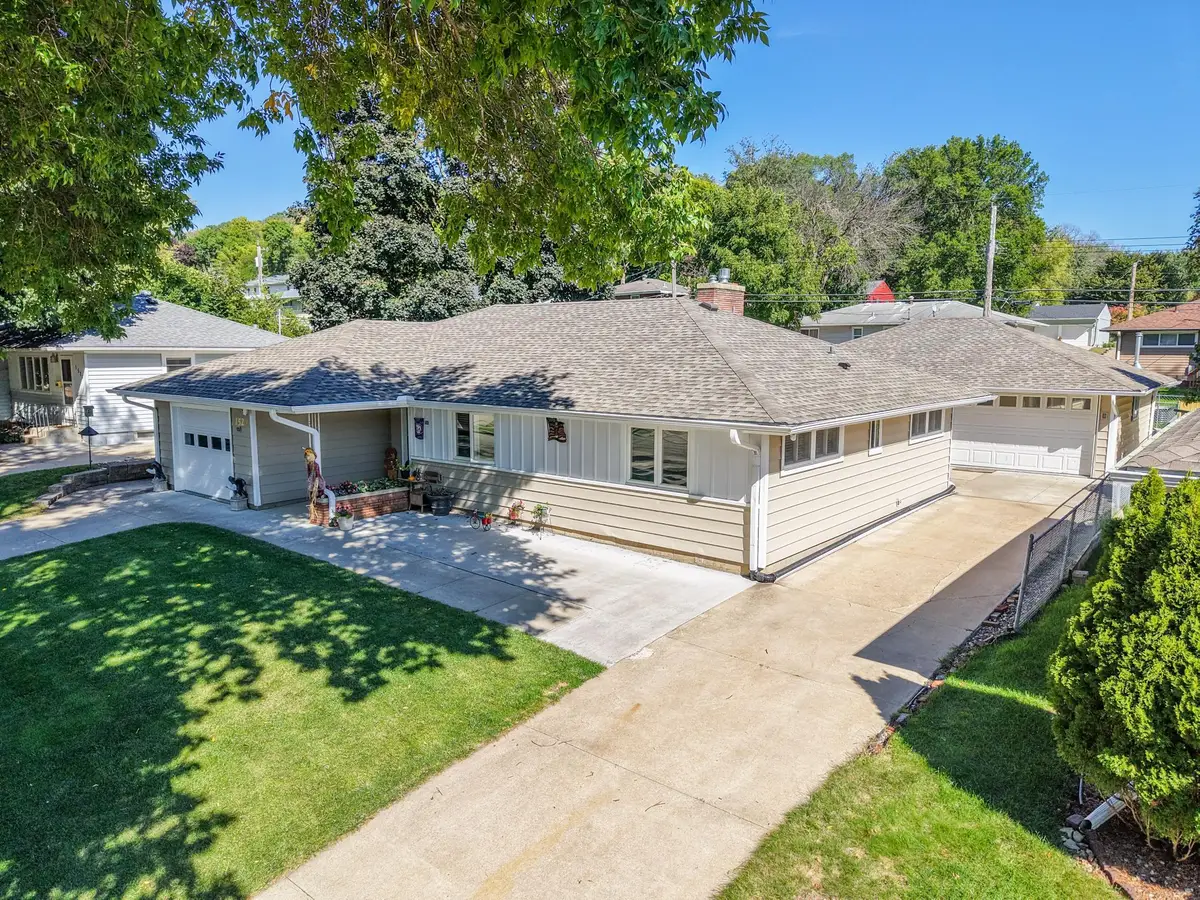1520 10th Avenue Ne, Rochester, MN 55906 - #1