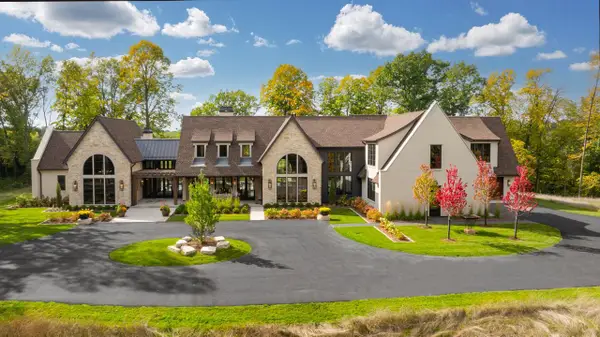 2295 Tamarack Drive, Medina, MN 55356