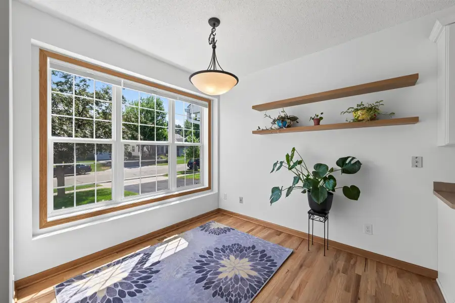 3896 Darling Drive, Woodbury, MN 55125 - #3