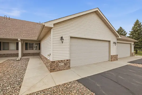 606 Graceview Drive, Saint Joseph, MN 56374
