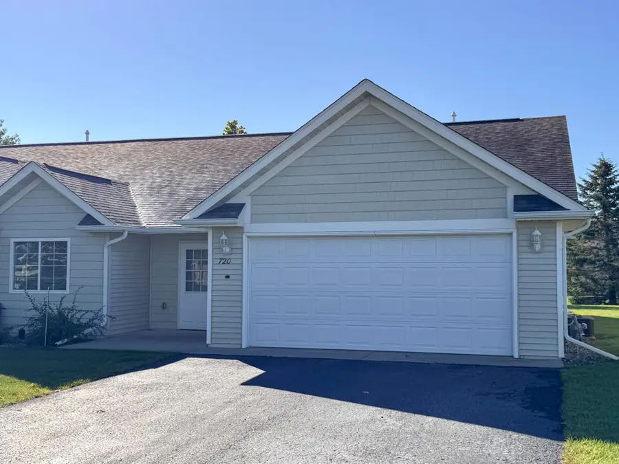 720 35th Street Nw, Bemidji, MN 56601 - #2