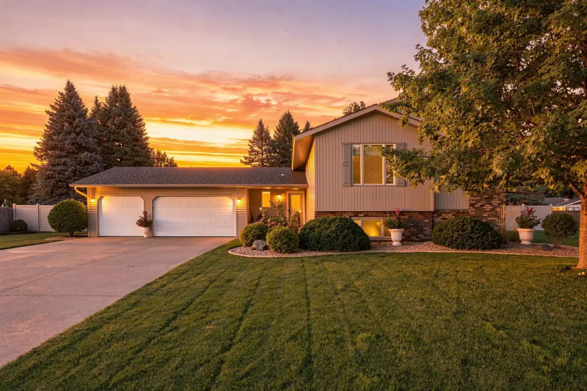 4760 Larson Road, Shoreview, MN 55126 - #1