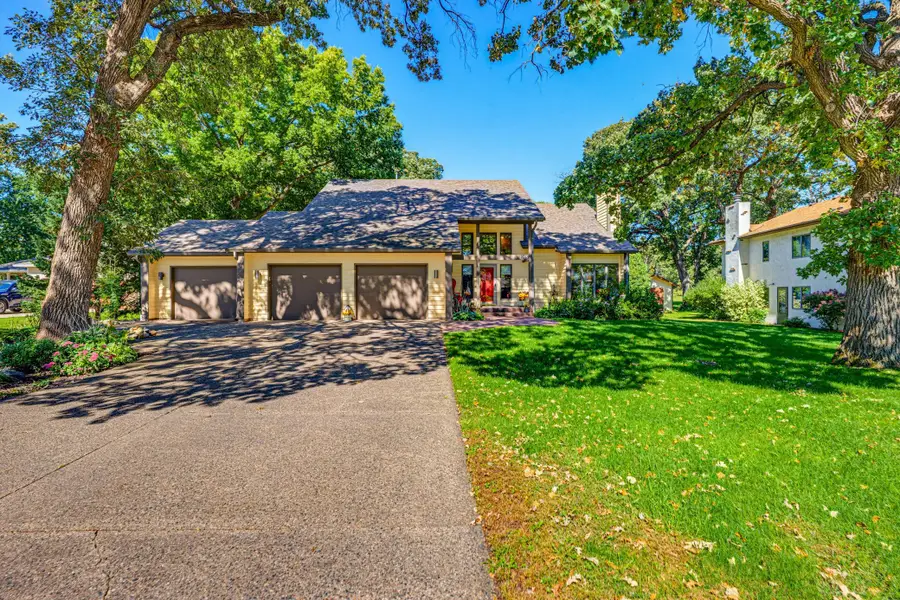 1265 Rolling Oaks Lane Nw, Hutchinson, MN 55350 - #2