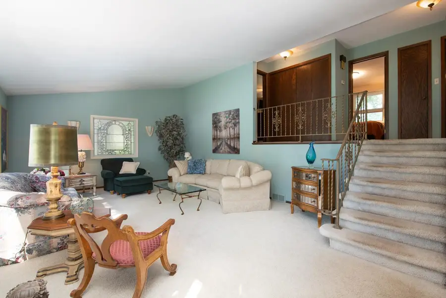 2 Capri Drive, Mankato, MN 56001 - #3