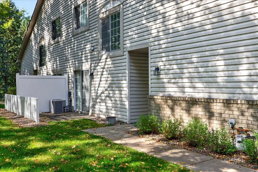 2583 Lockwood Drive, Mendota Heights, MN 55120 - #2
