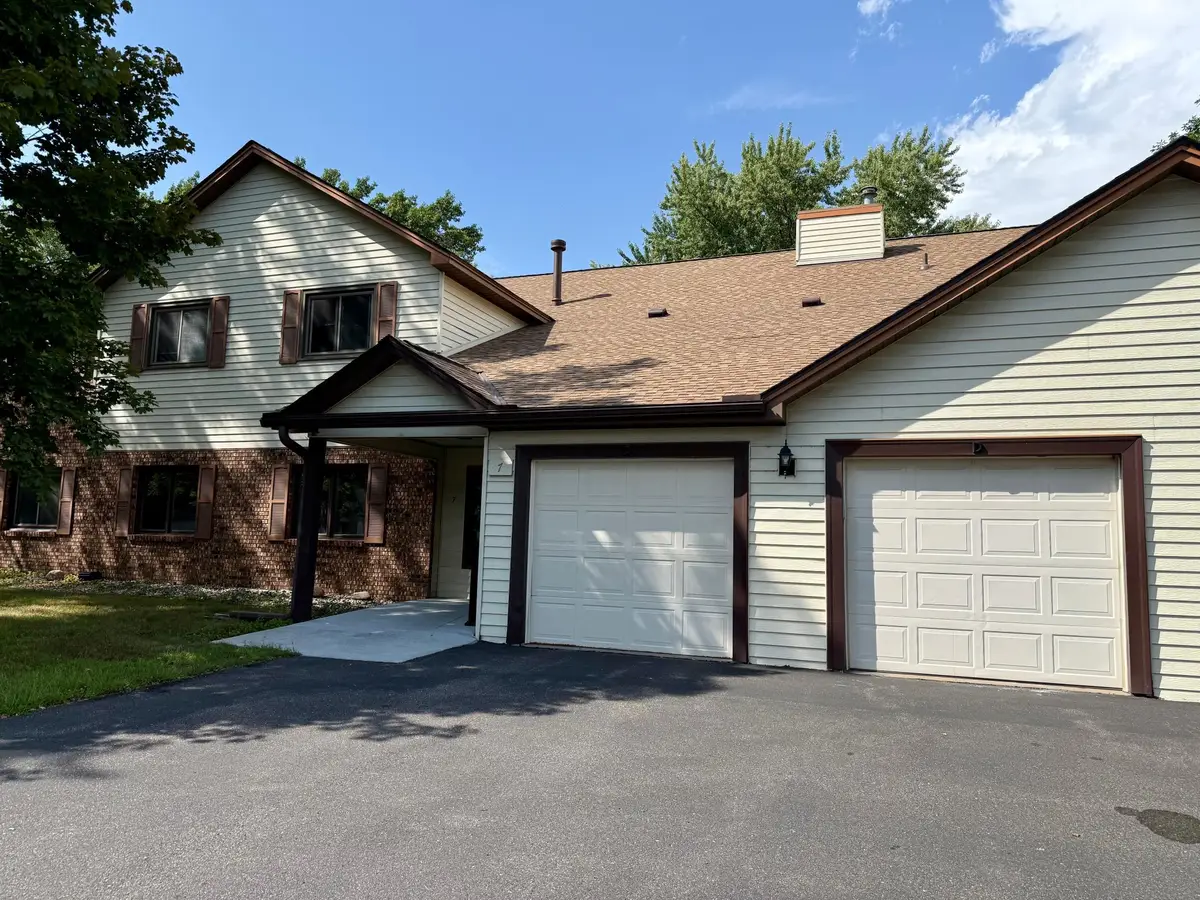 7 Crusader Avenue E #D, West Saint Paul, MN 55118 - #1