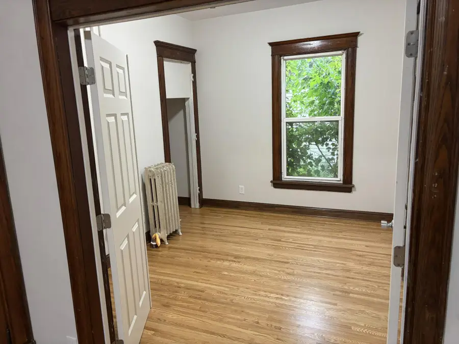 2549 11th Avenue S, Minneapolis, MN 55404 - #2