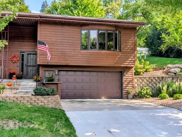 1202 Oak Drive, Montevideo, MN 56265